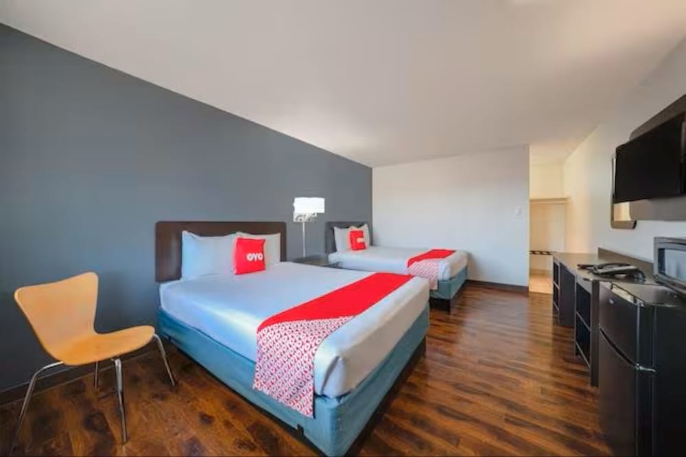 Premium 2 Full Bed with Kitchenette