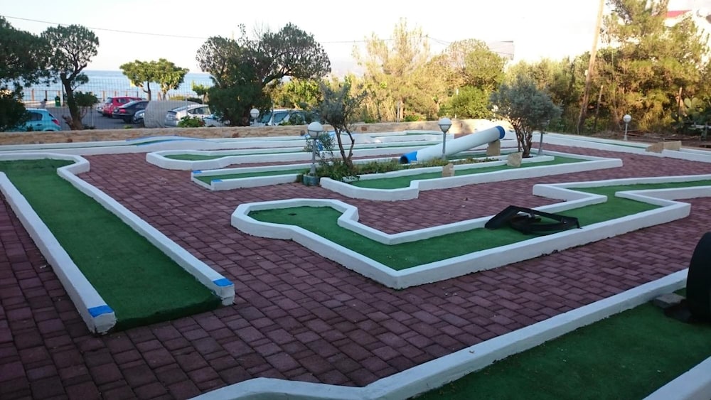 AMAZONES VILLAS APARTMENTS 15/32