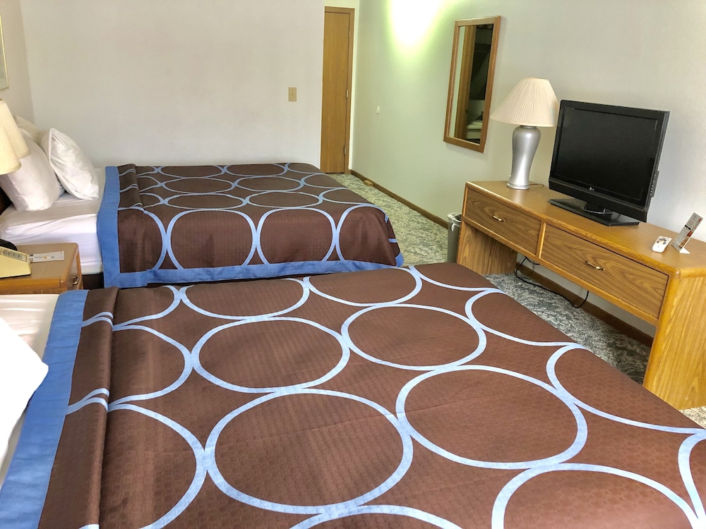 Super 8 By Wyndham Escanaba 22/39
