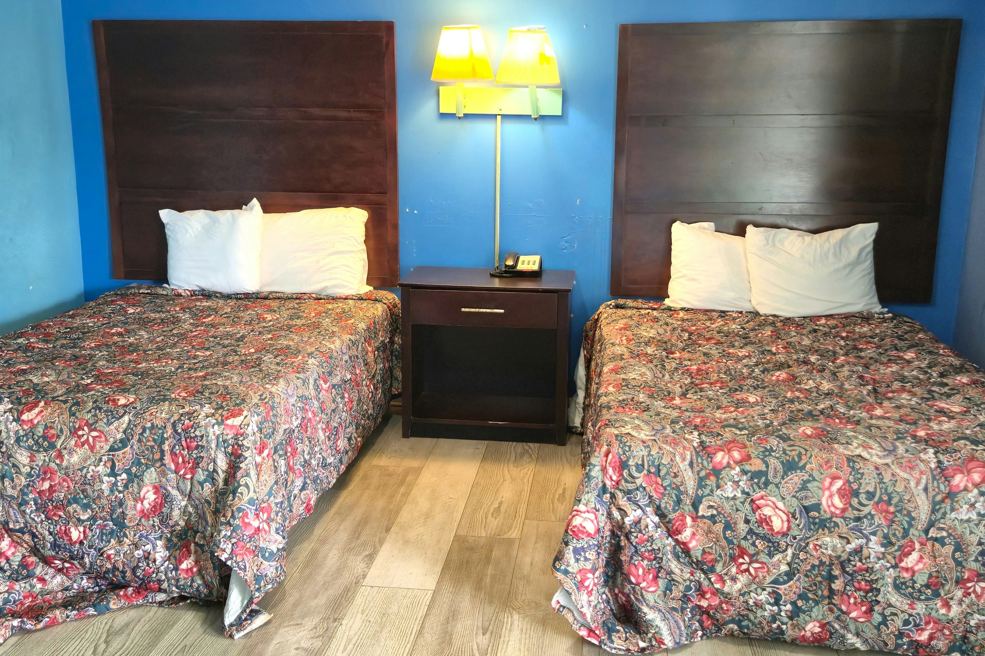 2 Full Beds Non-Smoking