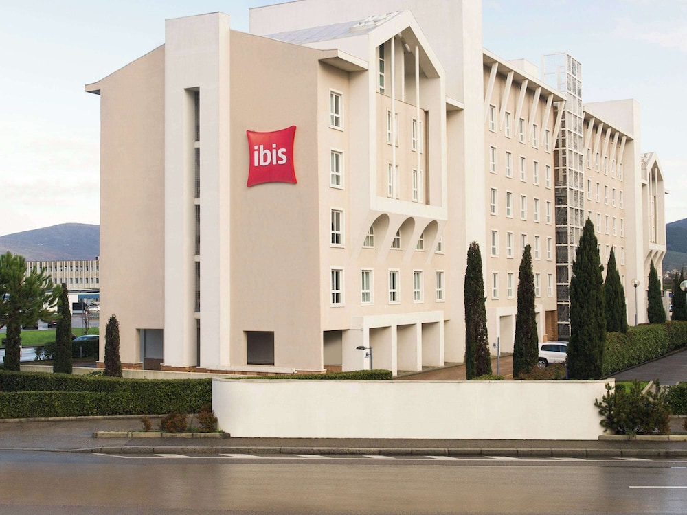 Ibis Florence North Airport Hotel 61/65