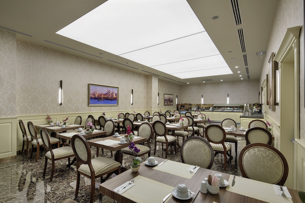 Icon Hotel Taksim 43/50