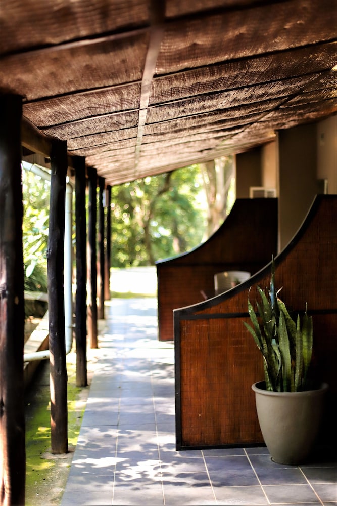 Mantenga Lodge 8/50