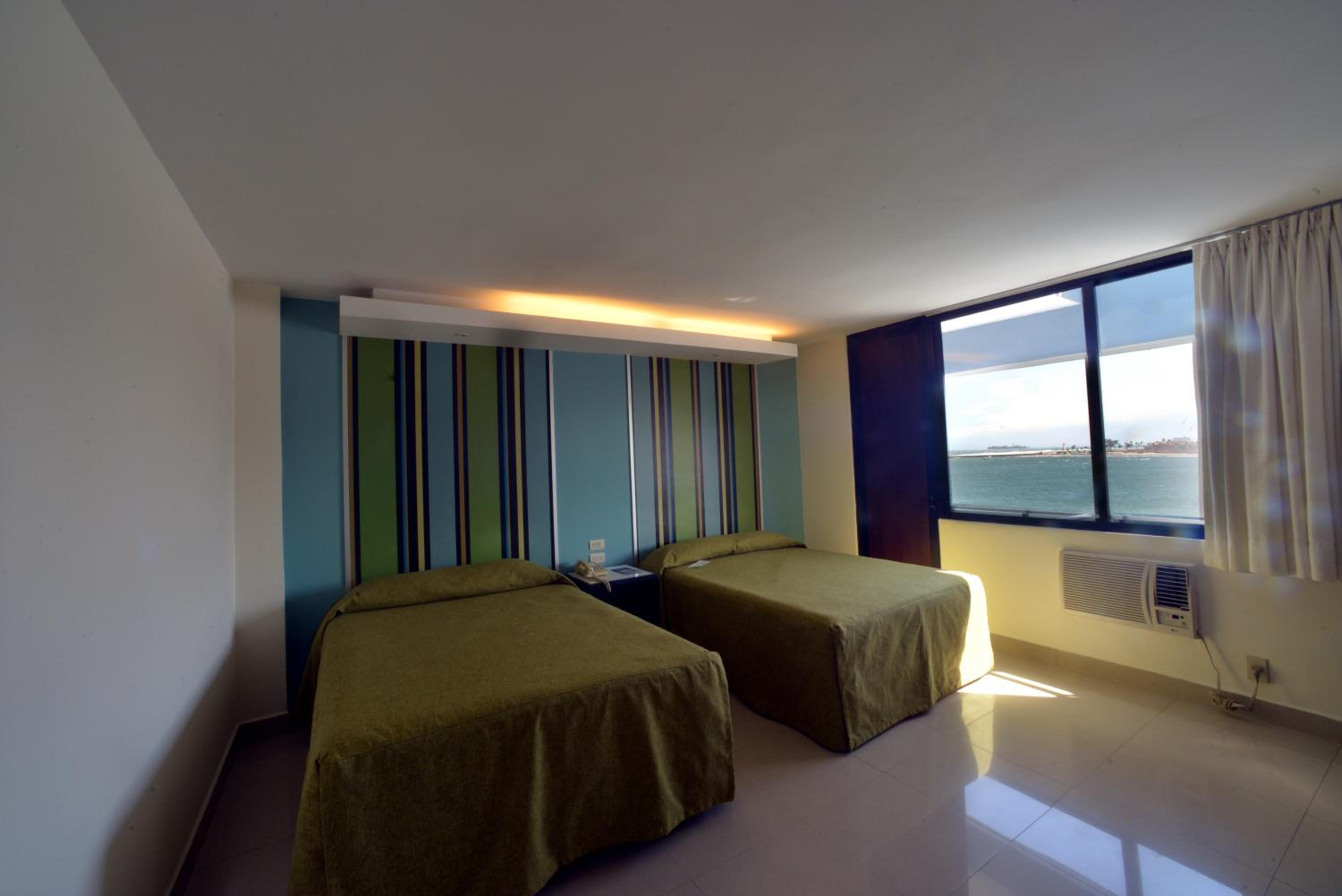Standard, Twin Beds