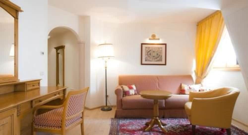 Alpen Suite Hotel 28/48