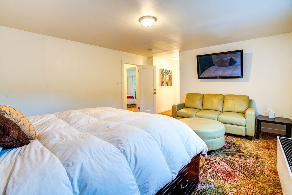 INNhale Cannabis Friendly B&B - Adults Only 12/55