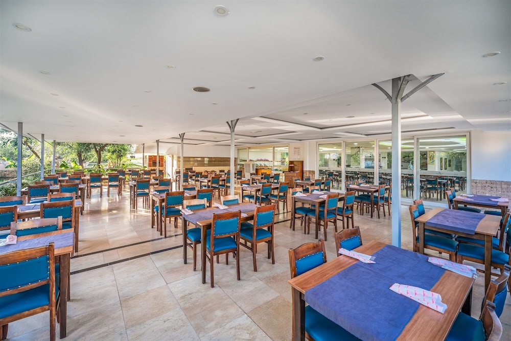 Arsi Blue Beach Hotel 34/50