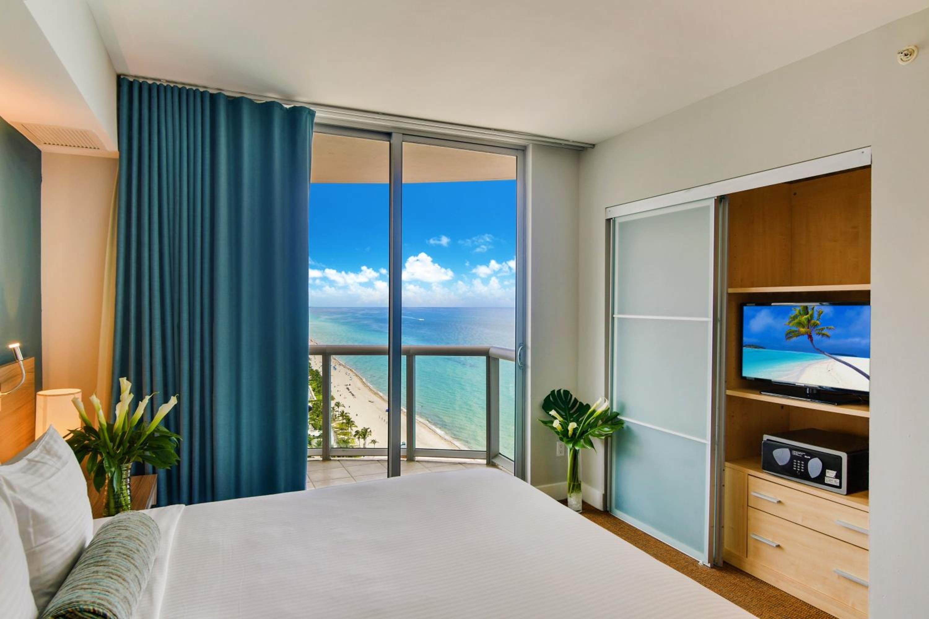 Penthouse, Ocean Front, Two Story