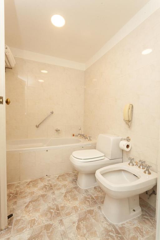 Plaza, Executive, Twin Beds, Plaza View