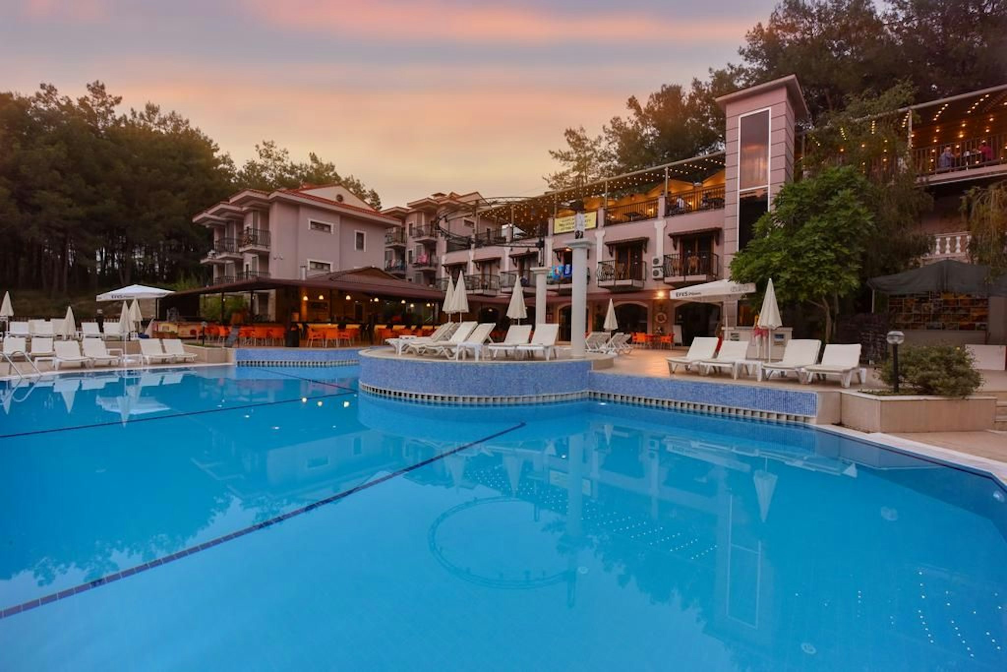 Pine Valley Hotel 4/21