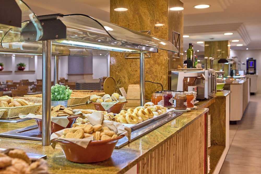 Universal Hotel Perla 20/50