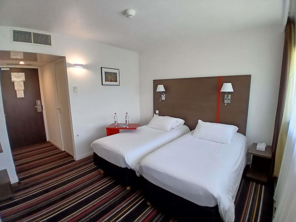 Ibis Styles Segre 18/58