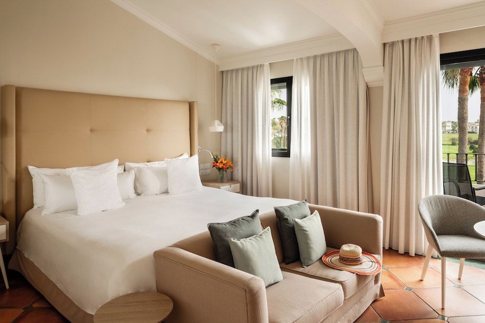 Premium, King Bed, Golf Course View