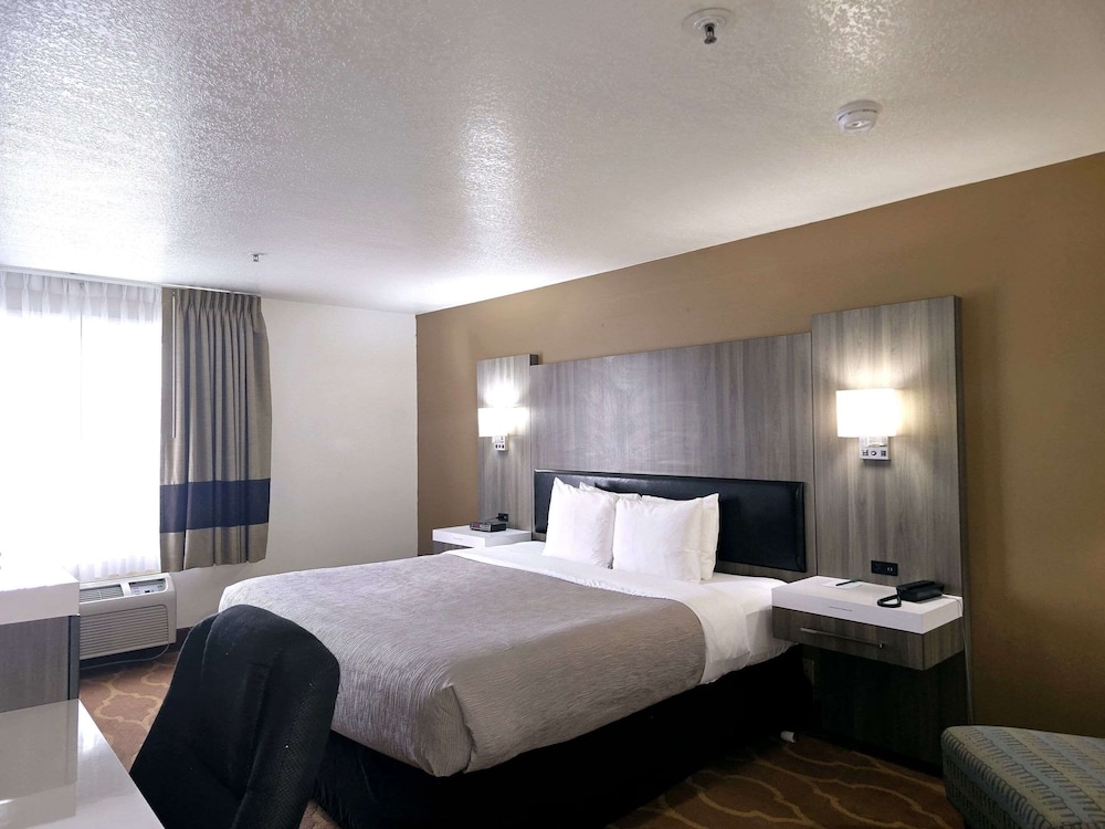 Quality Inn & Suites Longview Kelso 14/44