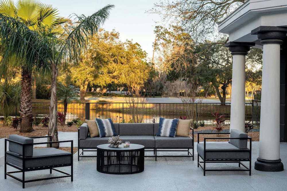 Delta Hotels by Marriott Jacksonville Deerwood 31/52