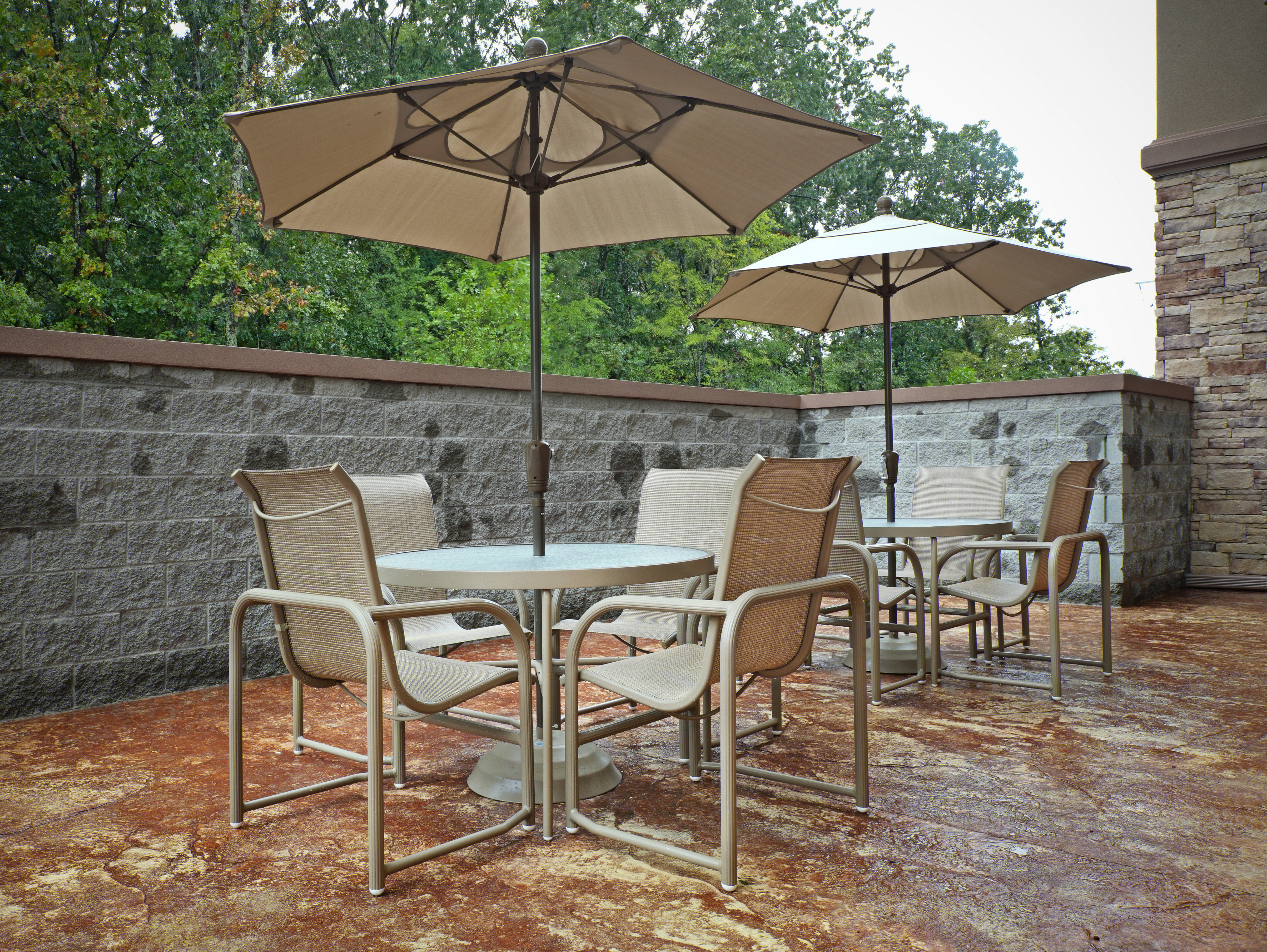 Holiday Inn Express Suites Maumelle Little Rock Nw 32/42