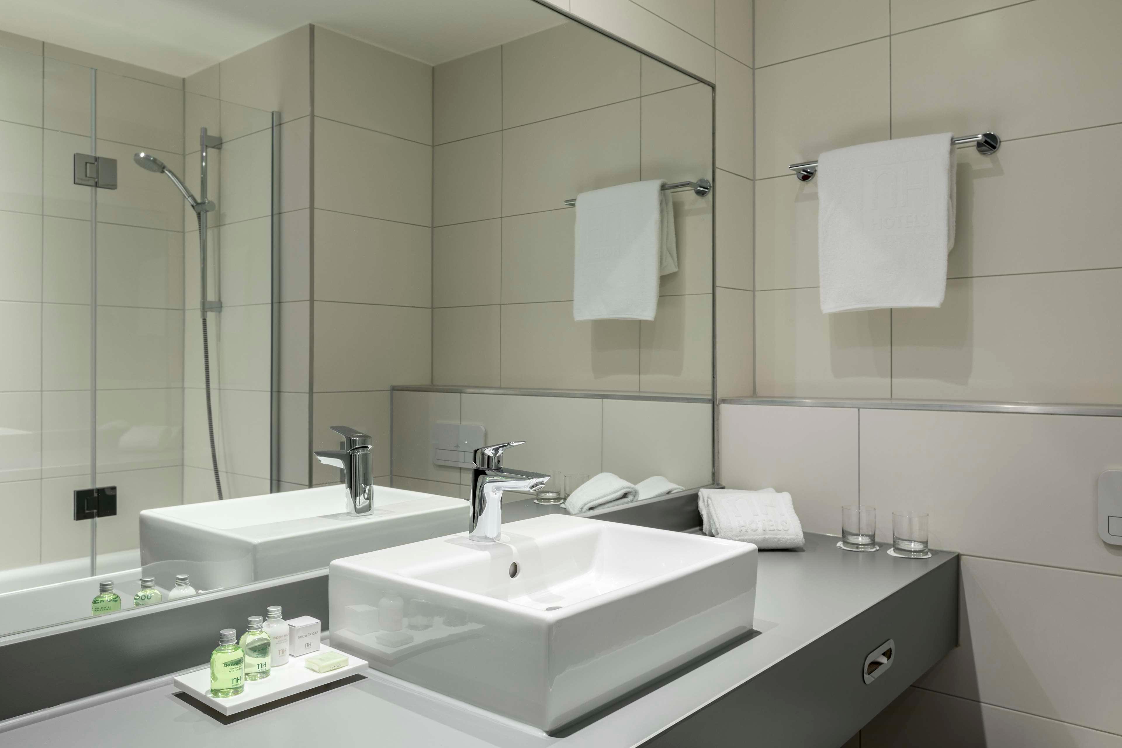 Superior, with Extra Bed, Xl، NH Maastricht Hotel 2/2