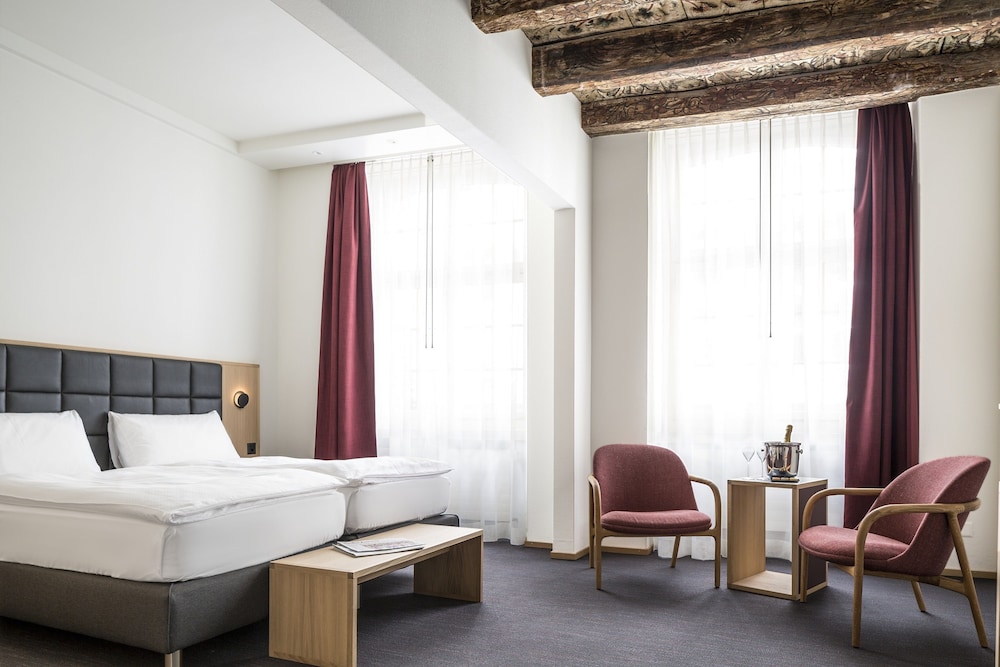 HOTEL BASEL 24/50