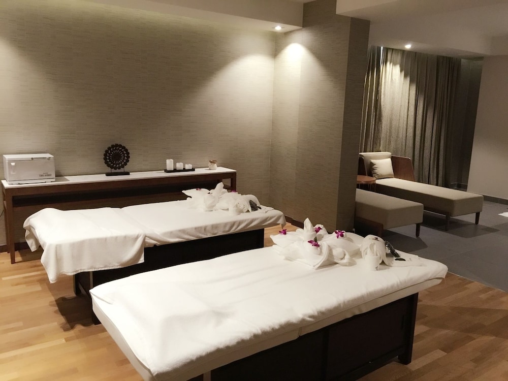 Ramee Rose Hotel 22/54