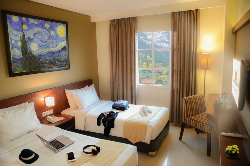 Noormans Hotel Semarang 29/69