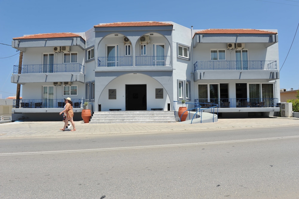 Maritime Hotel in Kremasti
