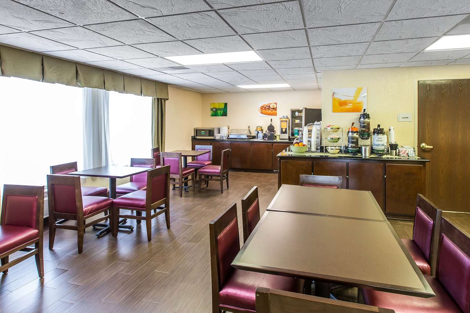 restaurant cafeteria