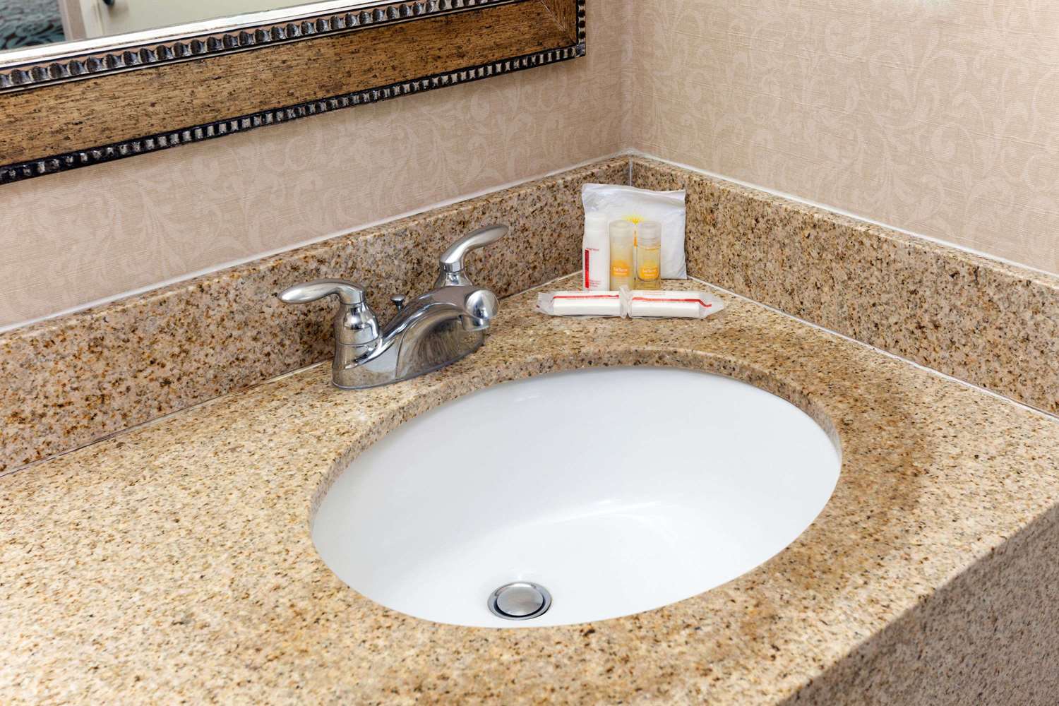 Days Inn By Wyndham Alhambra Ca 9/9