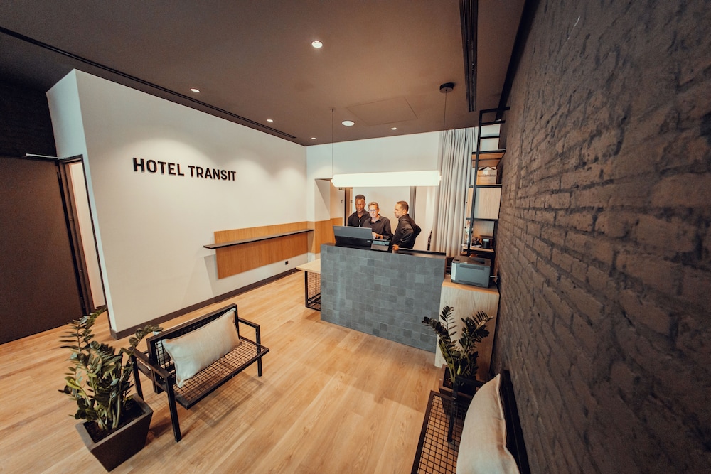 Transit Hotel 6/50
