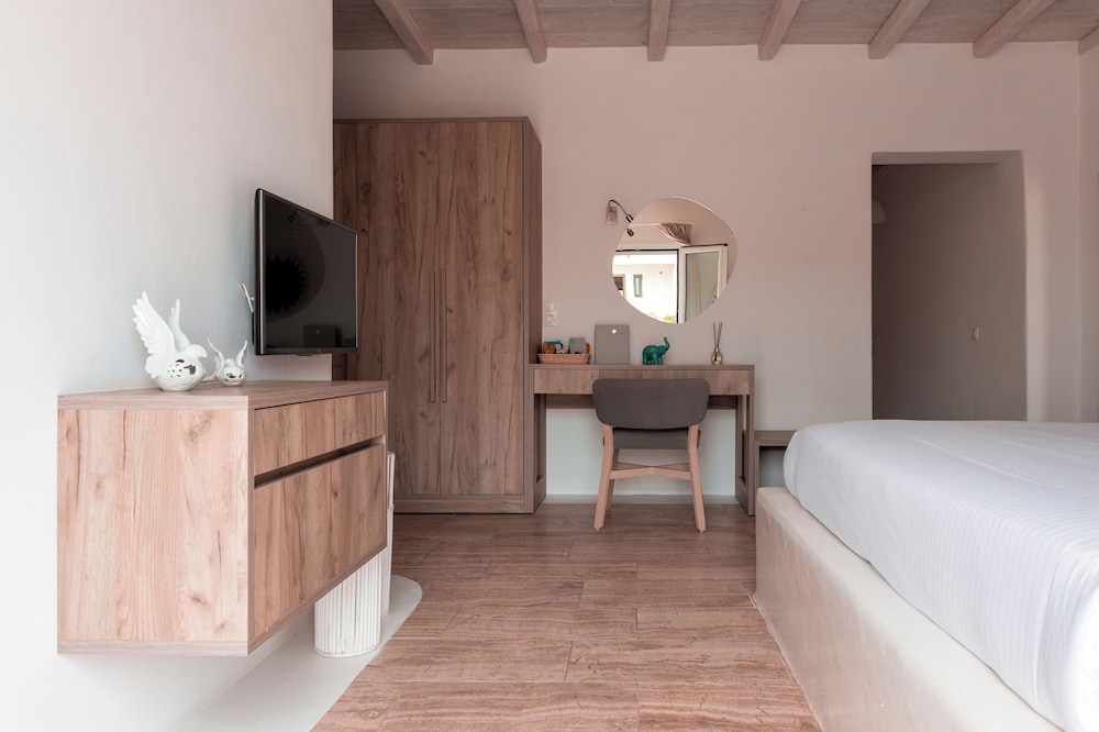 COMFORT, SUITE