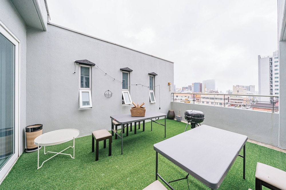 Gallery Hotel Be 49/50