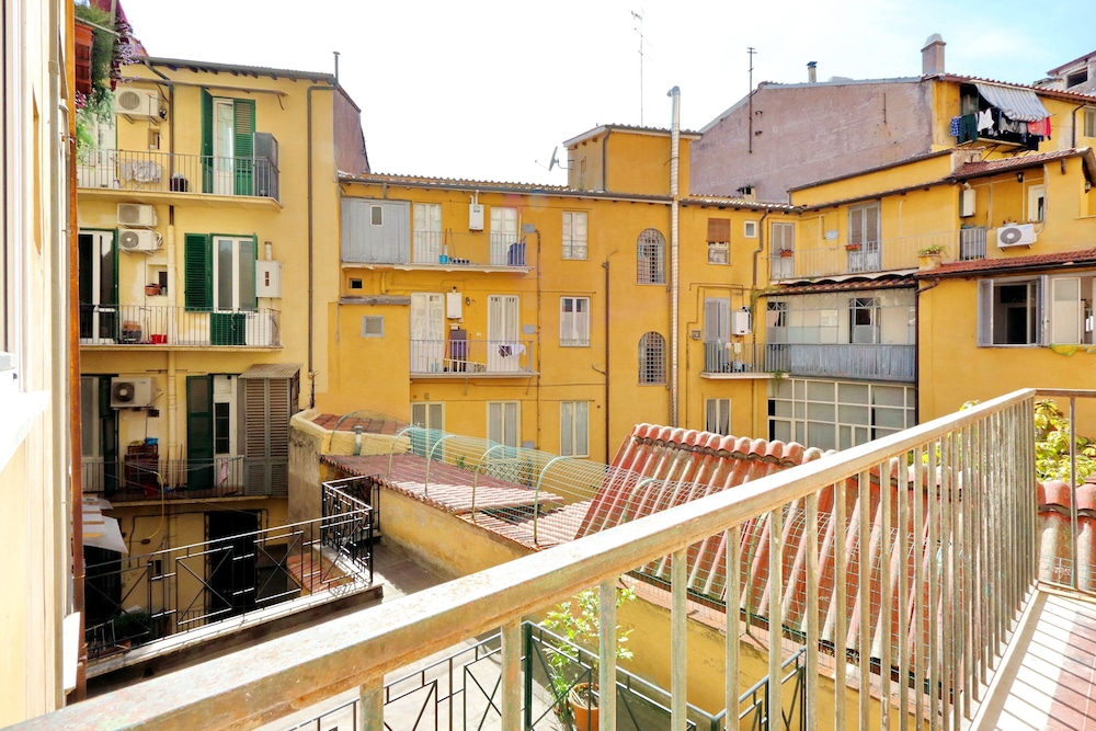Monti Apartments - My Extra Home 2/49