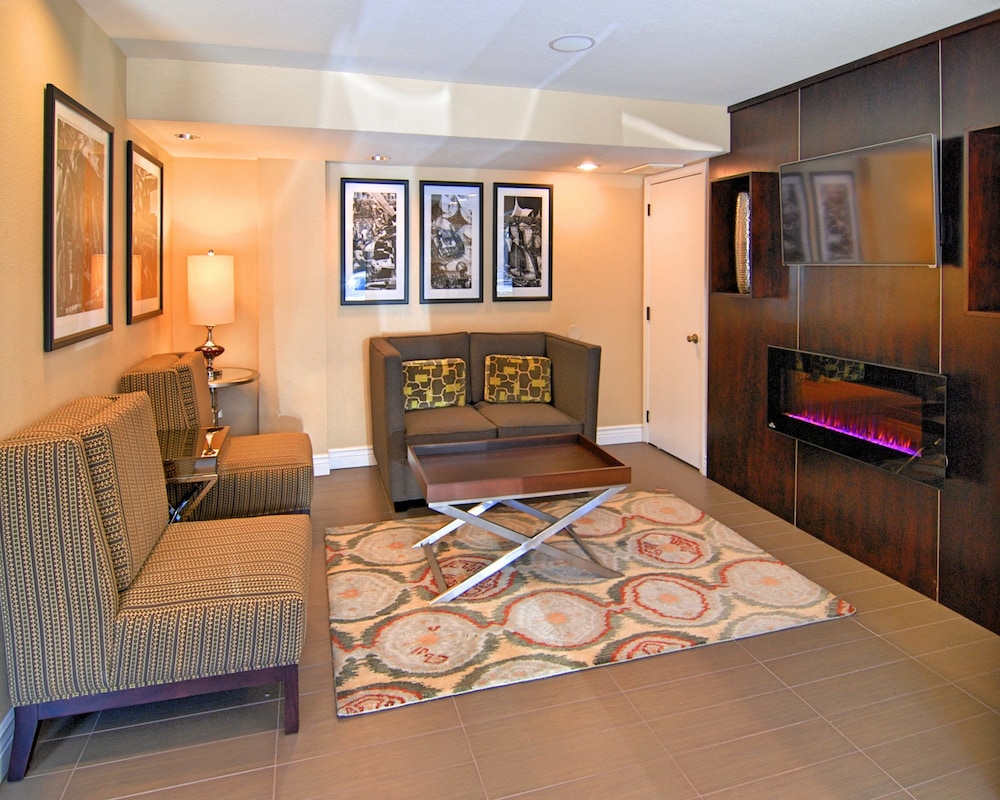 Best Western Carmel S Town House Lodge 20/40