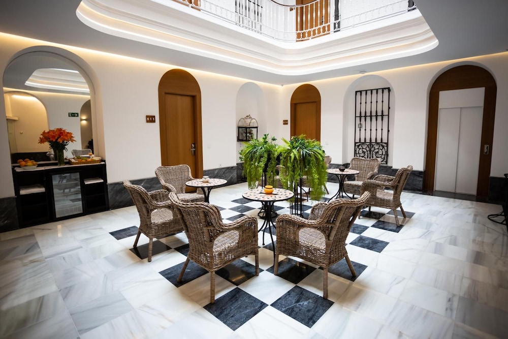 Plazuela del Carbon Suites 42/57