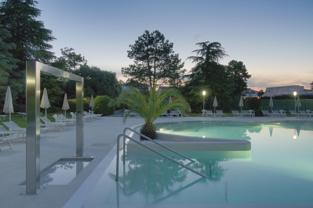 Hotel Des Bains Terme 35/37