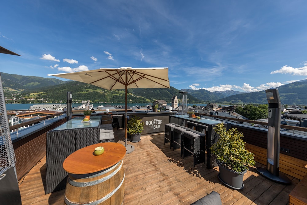 Two Timez Boutique Hotel 43/50