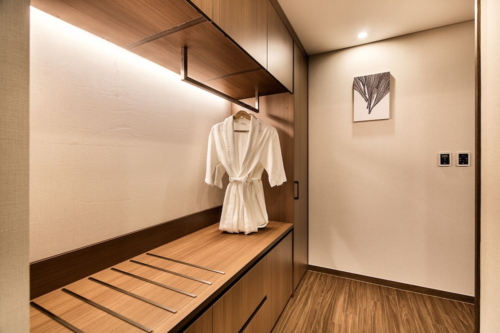 WD HOTEL 28/50