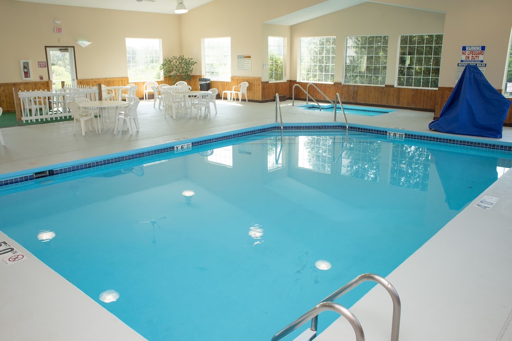 Quality Inn Edgerton, WI 3/39