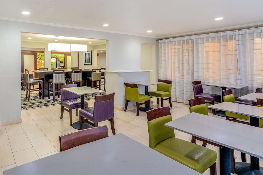 La Quinta Inn El Dorado 44/53