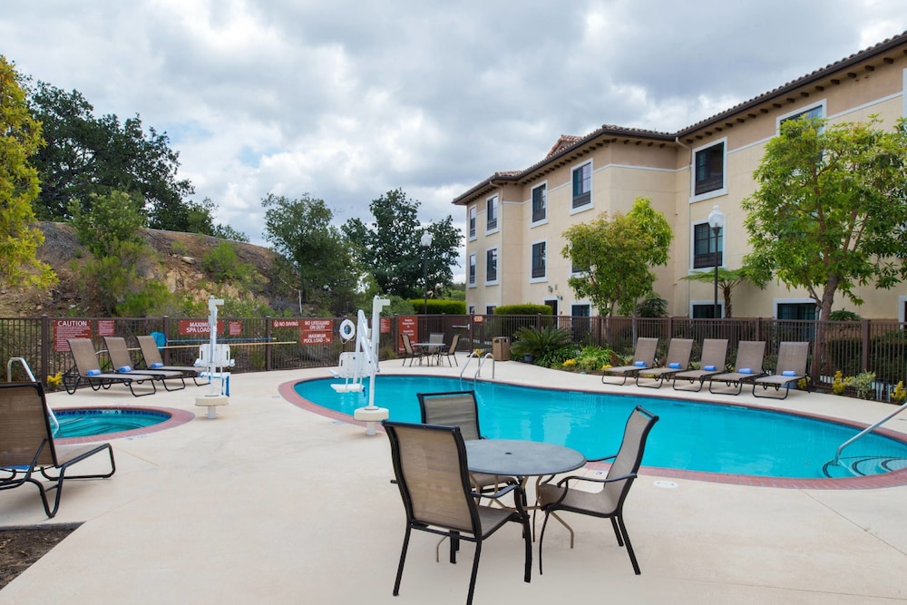 Towneplace Suites Thousand Oaks Ventura County 6/34