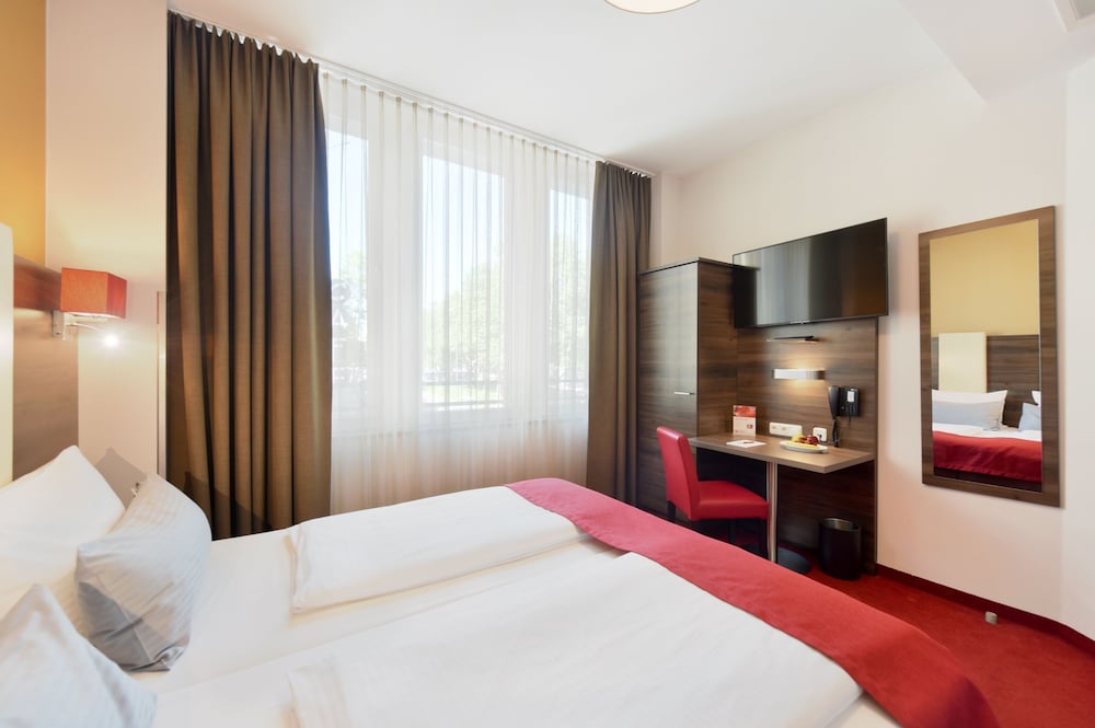 KOOS Hotel&Apartments 7/32