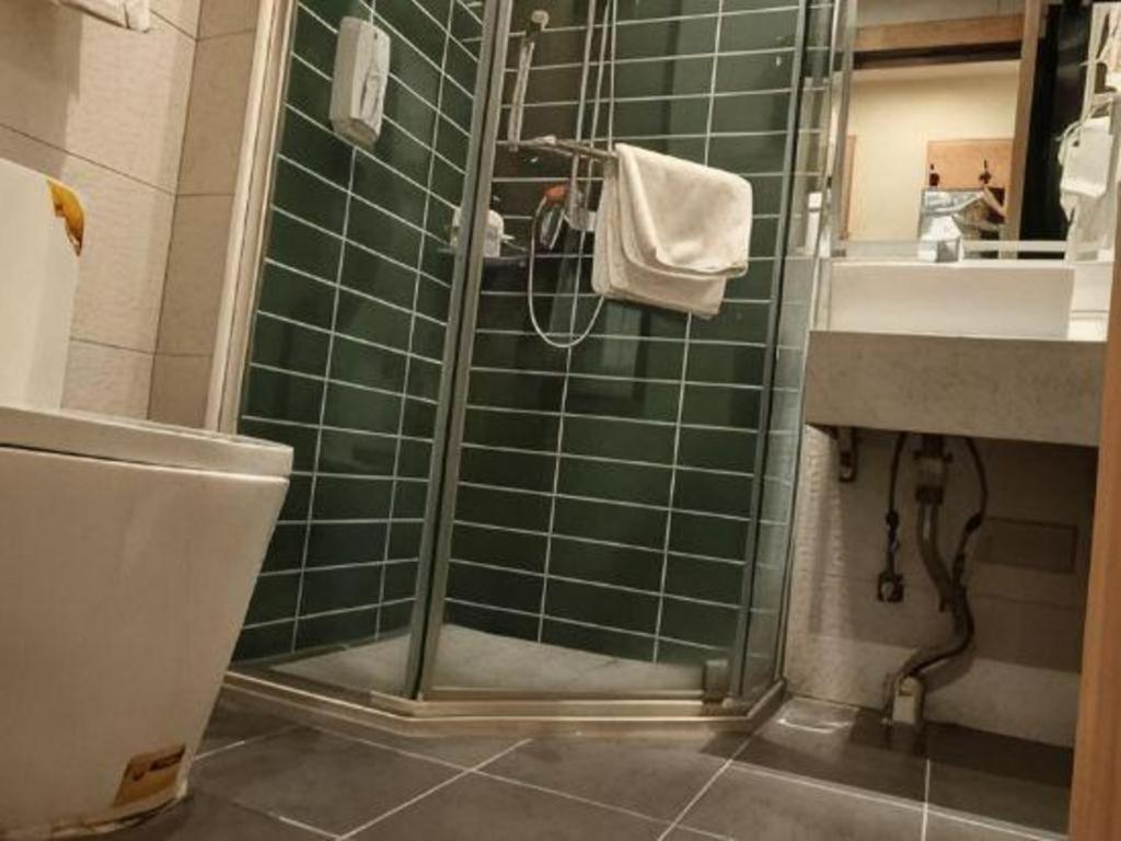 GreenTree Inn Beijing Fangshan District Doudian Road Jinxin Yuan Express Hotel 37/42