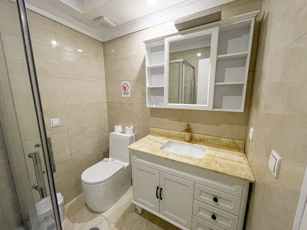 Hotel Aviacion 48/53