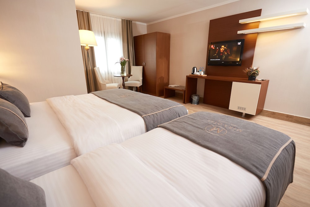 Mira Otel Alsancak 8/34