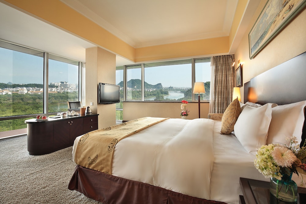 Lijiang Waterfall Hotel 32/71