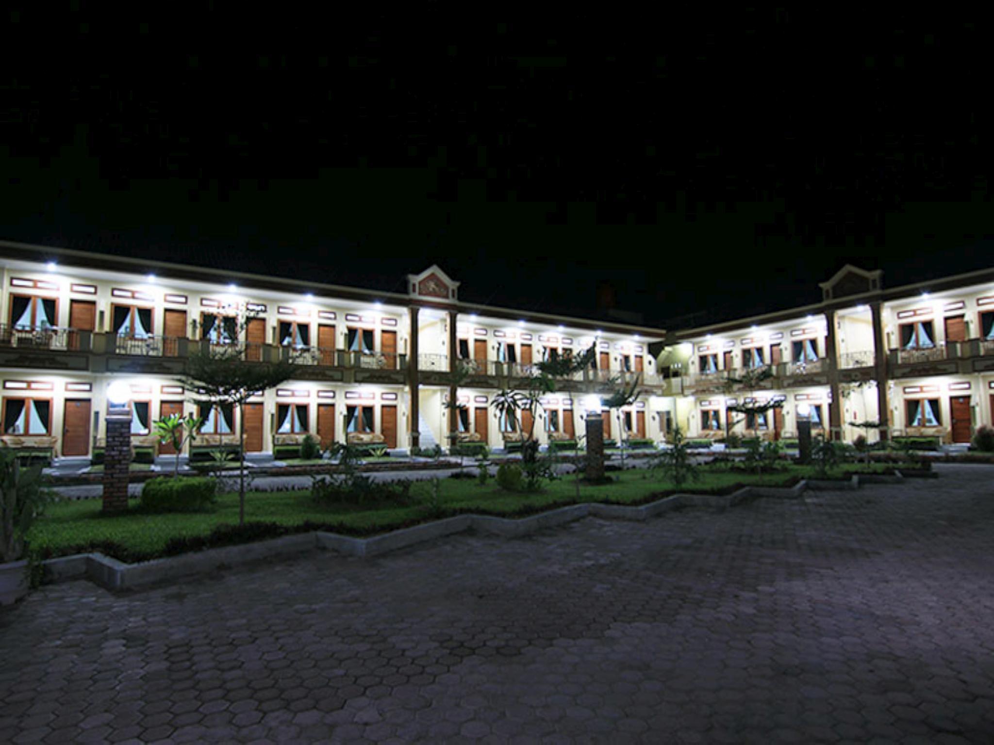 Rogate Beach Hotel 12/15