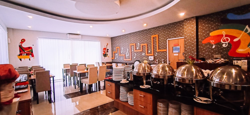 Front One Hotel Nganjuk 19/30