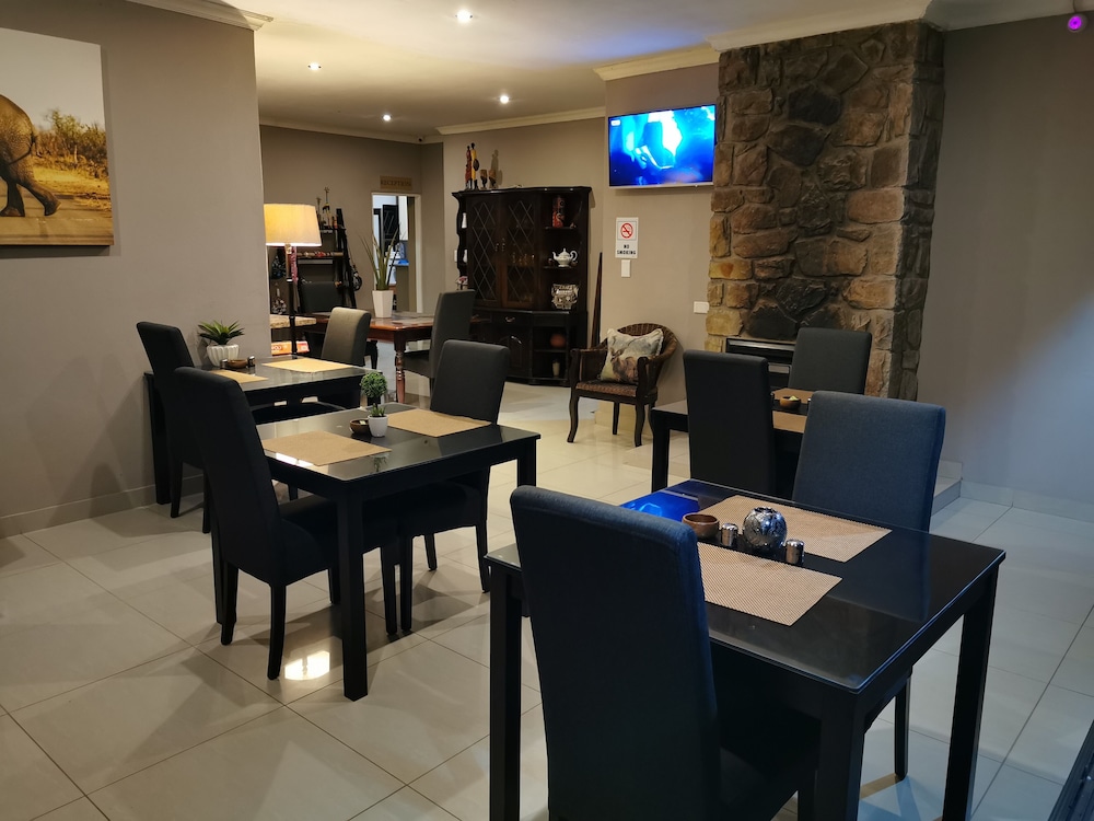 Aerotropolis Guest Lodge 32/50