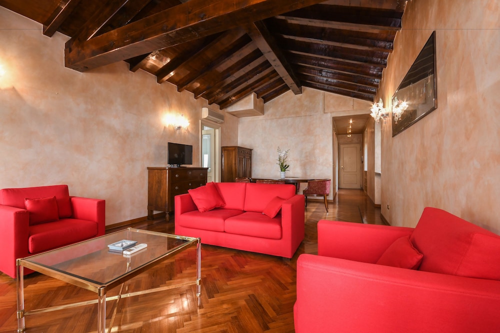 Vittoria Hotel 56/75