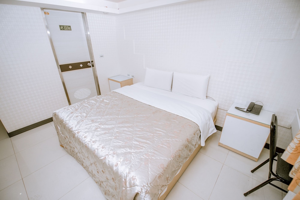 Guide Hotel Taoyuan Fuxing 11/76