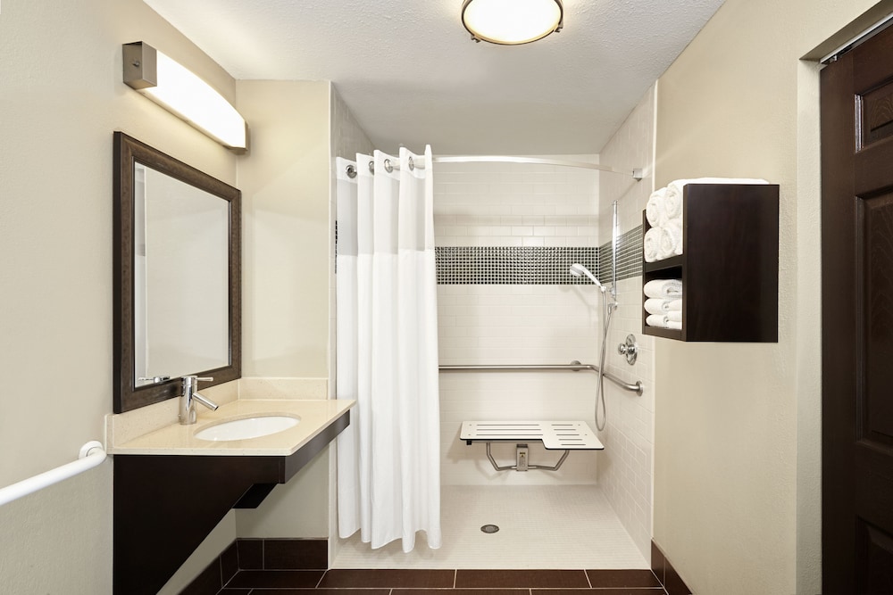 Staybridge Suites Springfield South 14/61